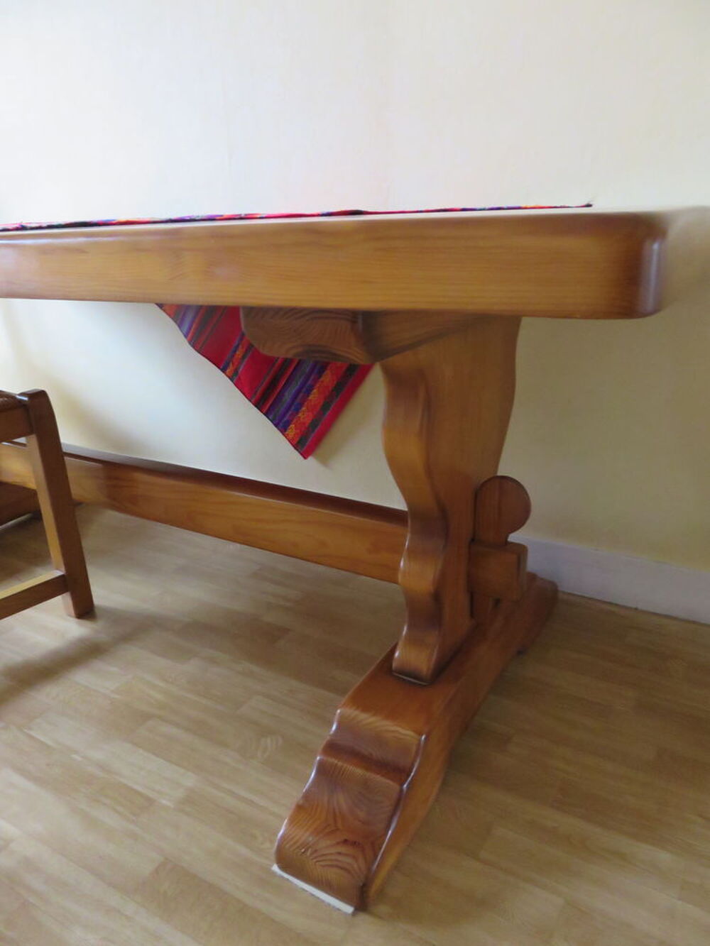 Table monast&egrave;re en pin, 4 chaises, banc en pin Meubles