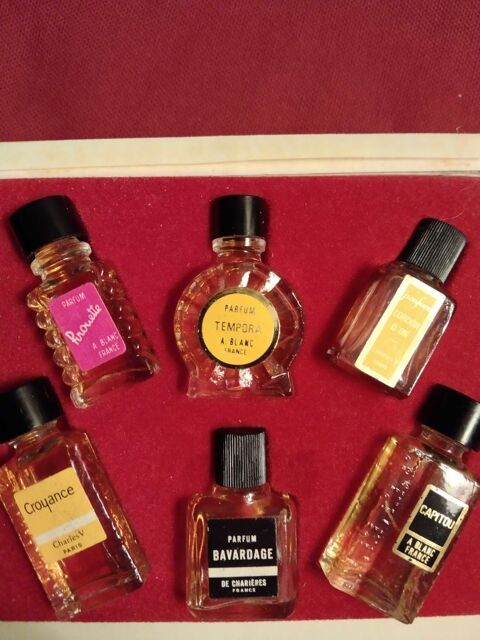 Coffret ancien Parfums de France Sévérac-d'Aveyron (12)