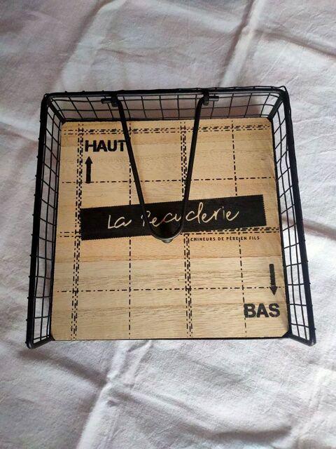 Porte-serviettes de table en métal neuf 8 Avermes (03)