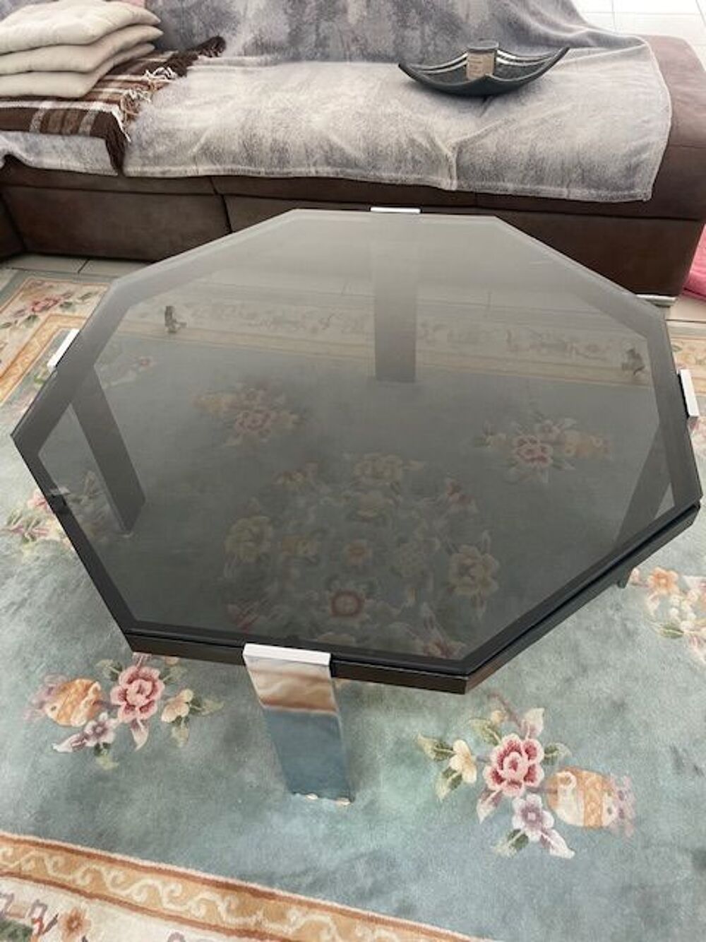 Table de salon octogonale en verre fum&eacute; Meubles
