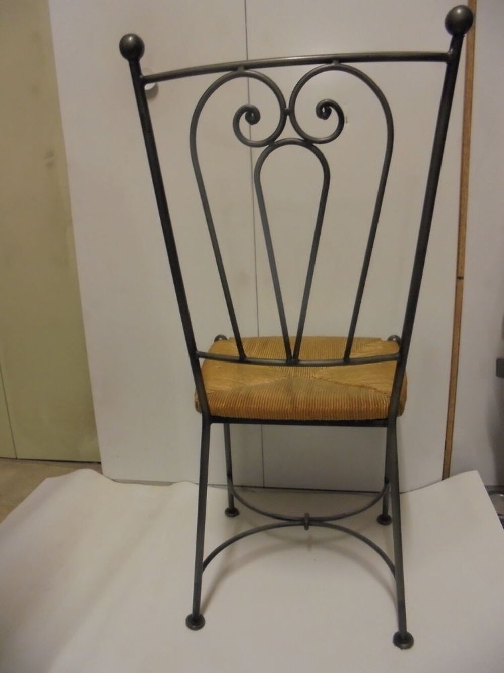 CHAISE FER FORGE ASSISE PAILLAGE Meubles
