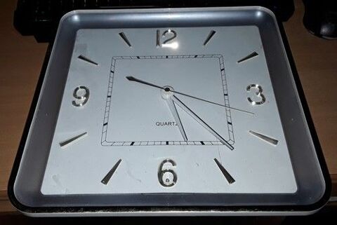 Horloge 15 Froges (38)