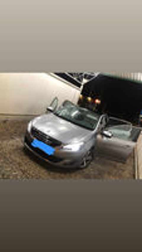 308 1.2 PureTech 130ch S&S EAT6 GT Line 2014 occasion 77135 Pontcarr&eacute;
