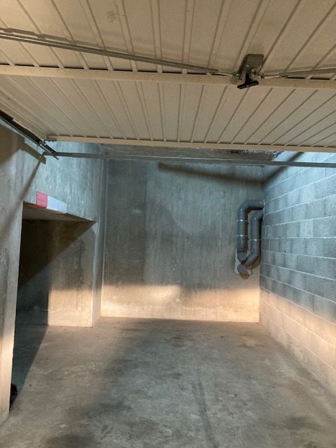 Parking / Garage  louer 17 m