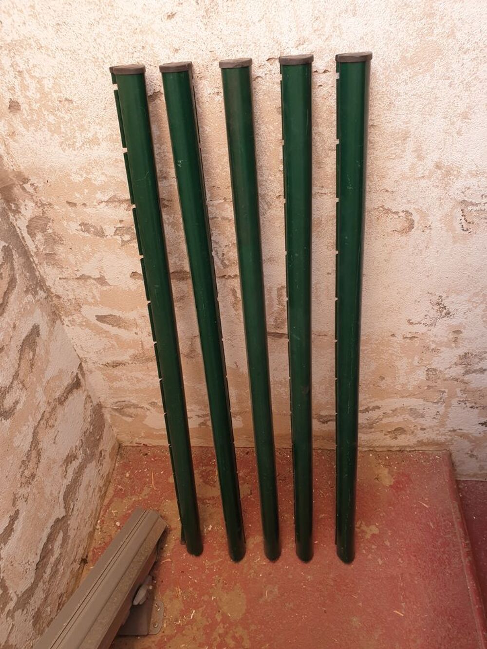 5 Poteaux &agrave; encoche AXOR &agrave; sceller vert - H.120 x P.6,8 cm Jardin