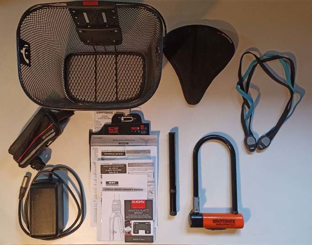 V&eacute;lo Giant Prime E + 3 Ville/Tous Chemins Electrique (VAE VT Vélos