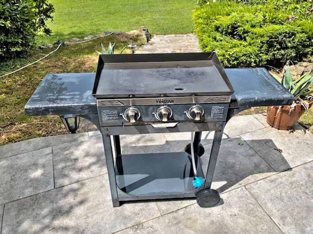 Plancha gaz 3 feux sur roulette Electroménager
