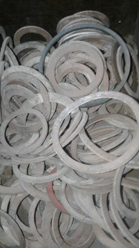 divers sortes de joints en fibre neufs � saisir 1 Cantaing-sur-Escaut (59)