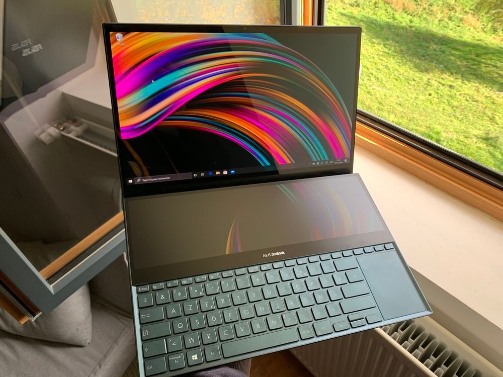 Asus Zenbook Pro Duo UX581GV-H2001R Matériel informatique