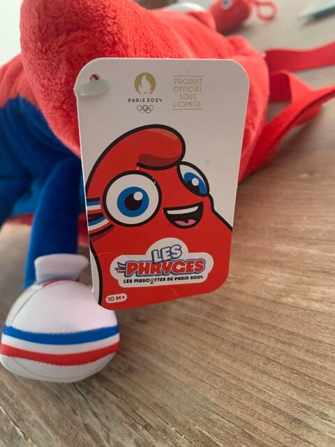 Sac à dos Mascotte JO Paris 2024  \'\'  Les Phryges  \'\' 30 Saleilles (66)