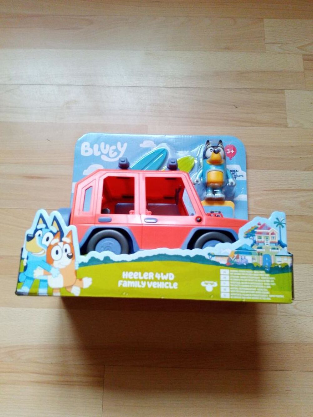 Bluey - V&eacute;hicule familial et figurine 8 cm (Neuf) Jeux / jouets