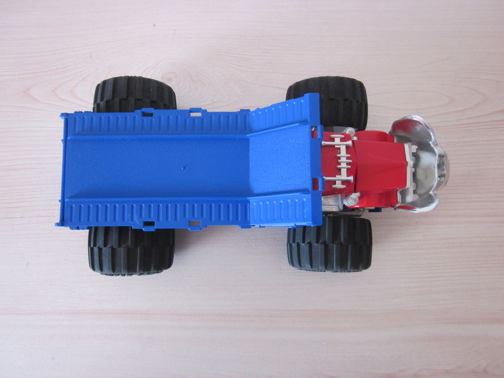 Majorette Extranimals Monster Truck El&eacute;phant Ref 2150 jouet Jeux / jouets