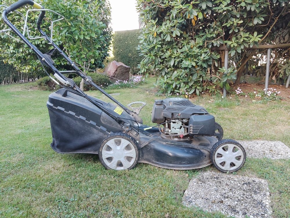 tondeuse thermique tractee de 50cm moteur subaru Jardin