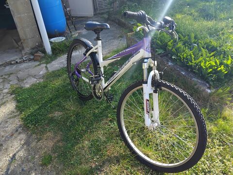 VTT femme 70 Sainte-Suzanne (53)