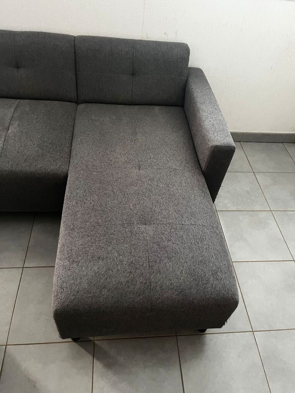 Canap&eacute; d'angle m&eacute;ridienne r&eacute;versible YOGI gris anthracite - Tr&egrave;s bon etat Meubles