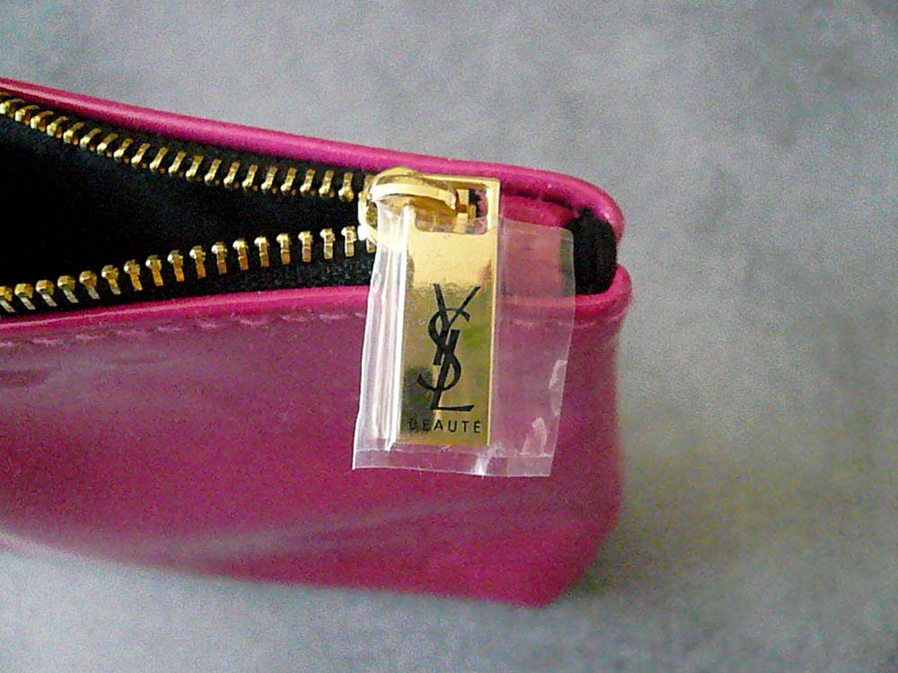 Pochette &agrave; maquillage avec logo Maroquinerie