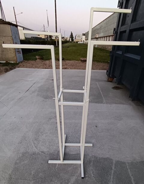 Portant � v�tement professionnel  ORLEANS
55 Saint-Denis-en-Val (45)