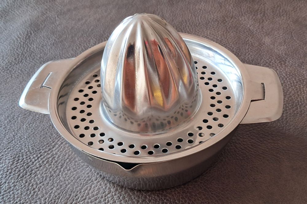 presse agrumes citron orange m&eacute;tallique en m&eacute;tal inox Cuisine
