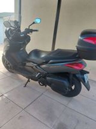 YAMAHA 2012 occasion 17150 Mirambeau
