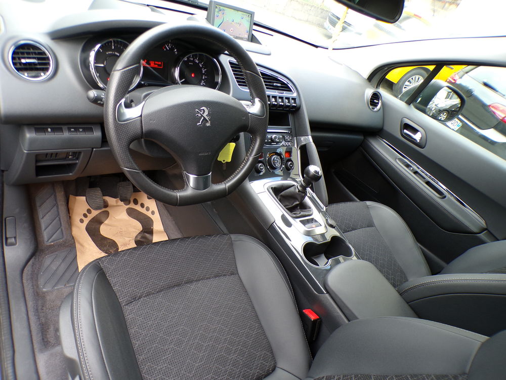 3008 1.6 BlueHDi 120ch S&S BVM6 Access 2015 occasion 42300 Roanne