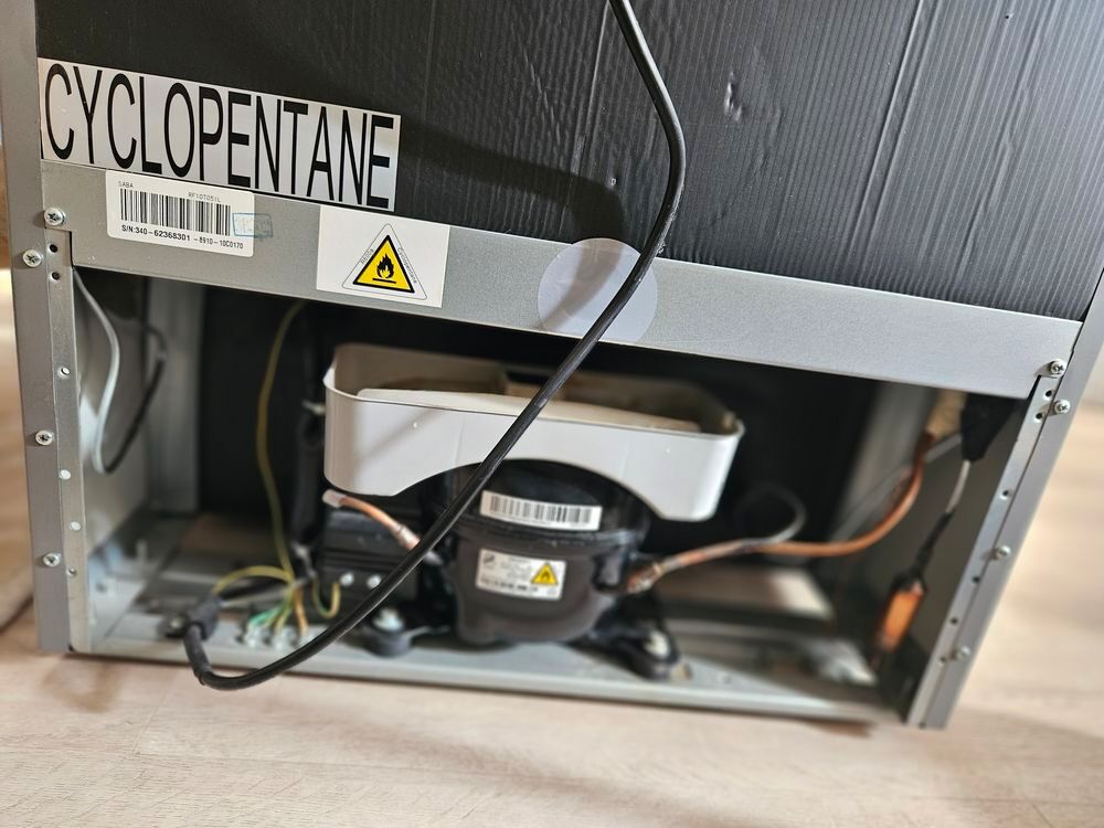 R&eacute;frig&eacute;rateur freezer tr&egrave;s bon &eacute;tat SABA Electrom�nager