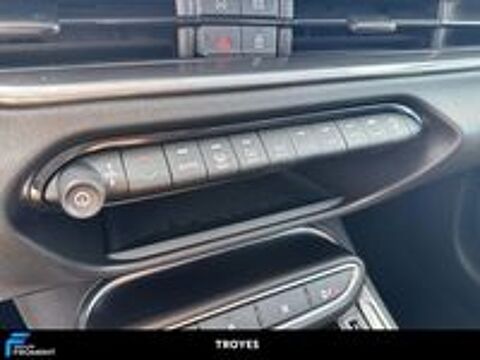 Fiat 600 T-Gen 3 1.2 Hybrid 145ch eDCT6 Pop 2025 occasion 10600 La Chapelle-Saint-Luc