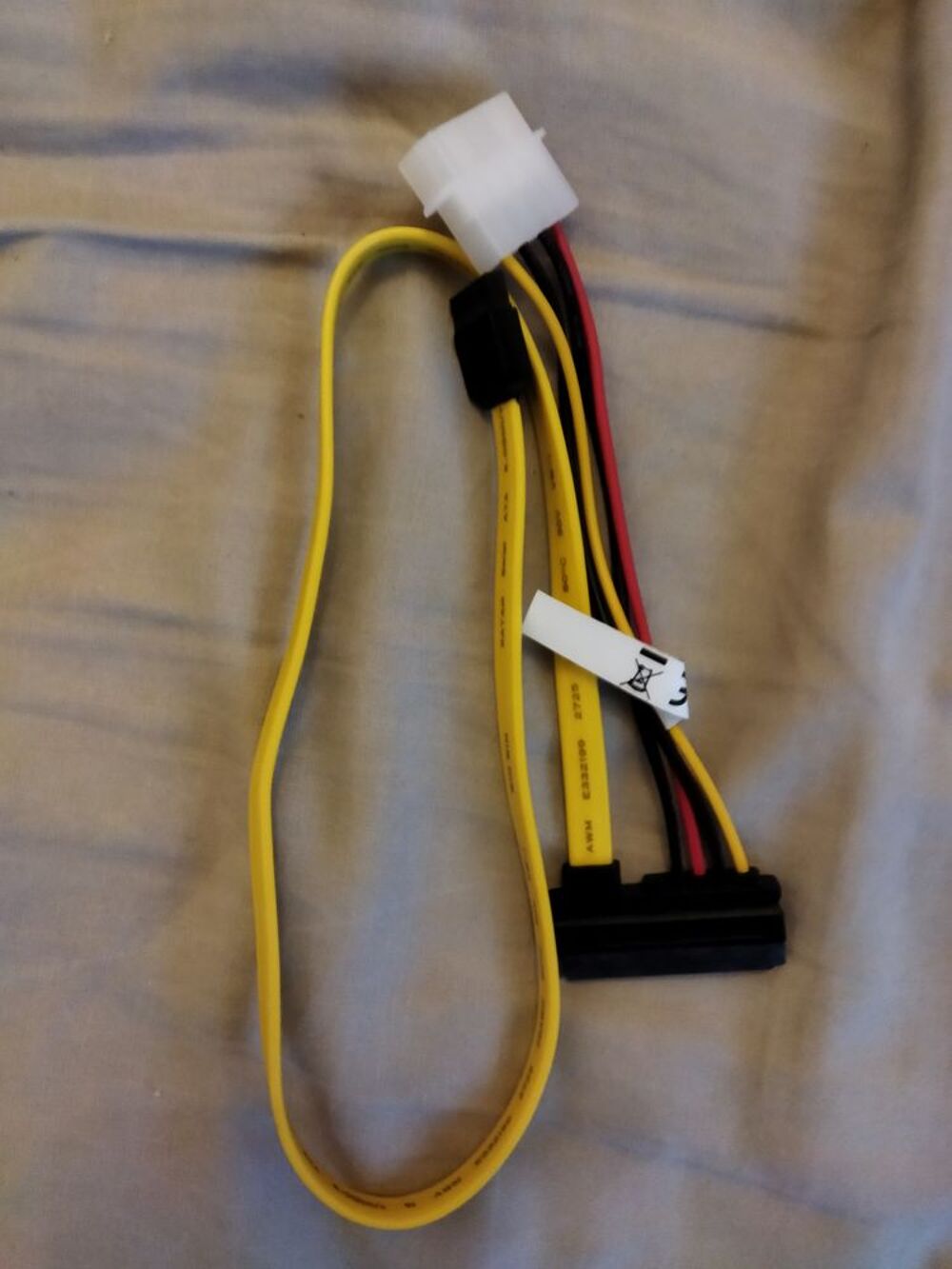 Cable SATA III + ALIMENTATION Matériel informatique