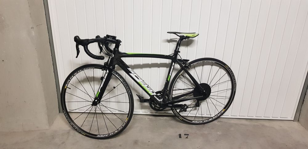 velo de route carbone Vélos