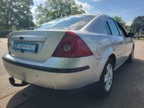 Mondeo 2.0 DI - 115 Ghia 2001 occasion 78540 Vernouillet