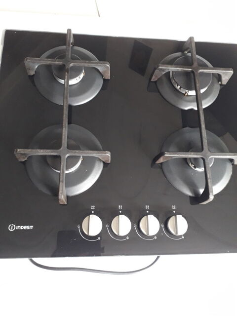 Plaque de cuisson indesit 4 feux gaz 120 zanville (95)