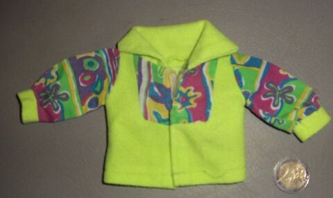 Veste verte et imprim�e poup�e 1 Colombier-Fontaine (25)