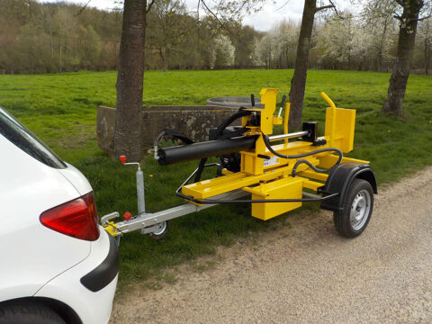 Fendeuse routière 26 Tonnes Thermique 7CV LS2600 110cm 4200 La Teste-de-Buch (33)