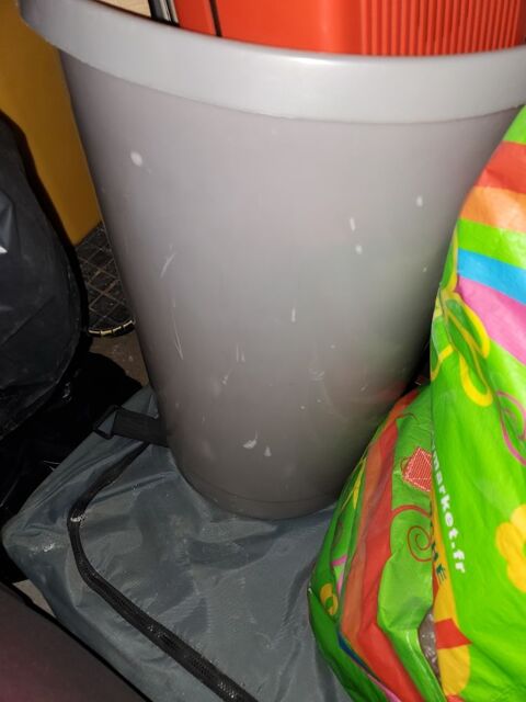 Grand corbeille gris 2 Bagneux (92)