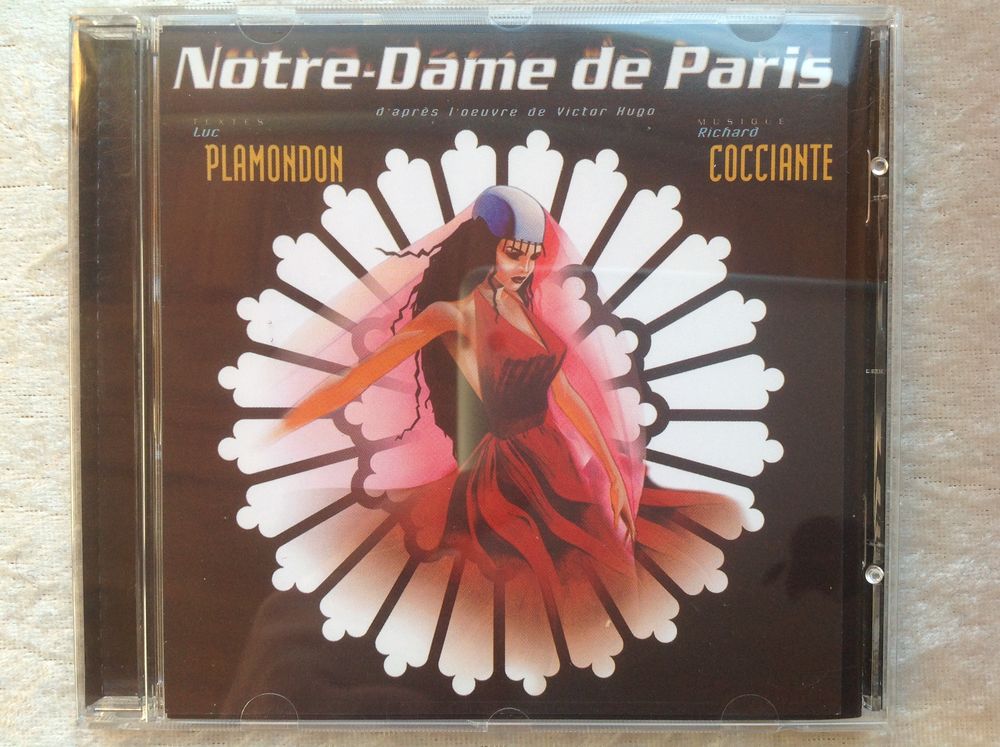 NOTRE-DAME DE PARIS COCCIANTE Envoi Possible
CD et vinyles