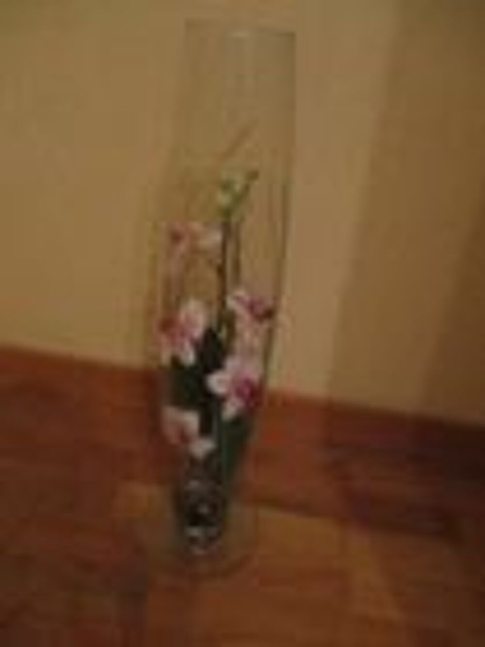 Tr&egrave;s grand vase avec orchid&eacute;es hauteur 55 cm Décoration