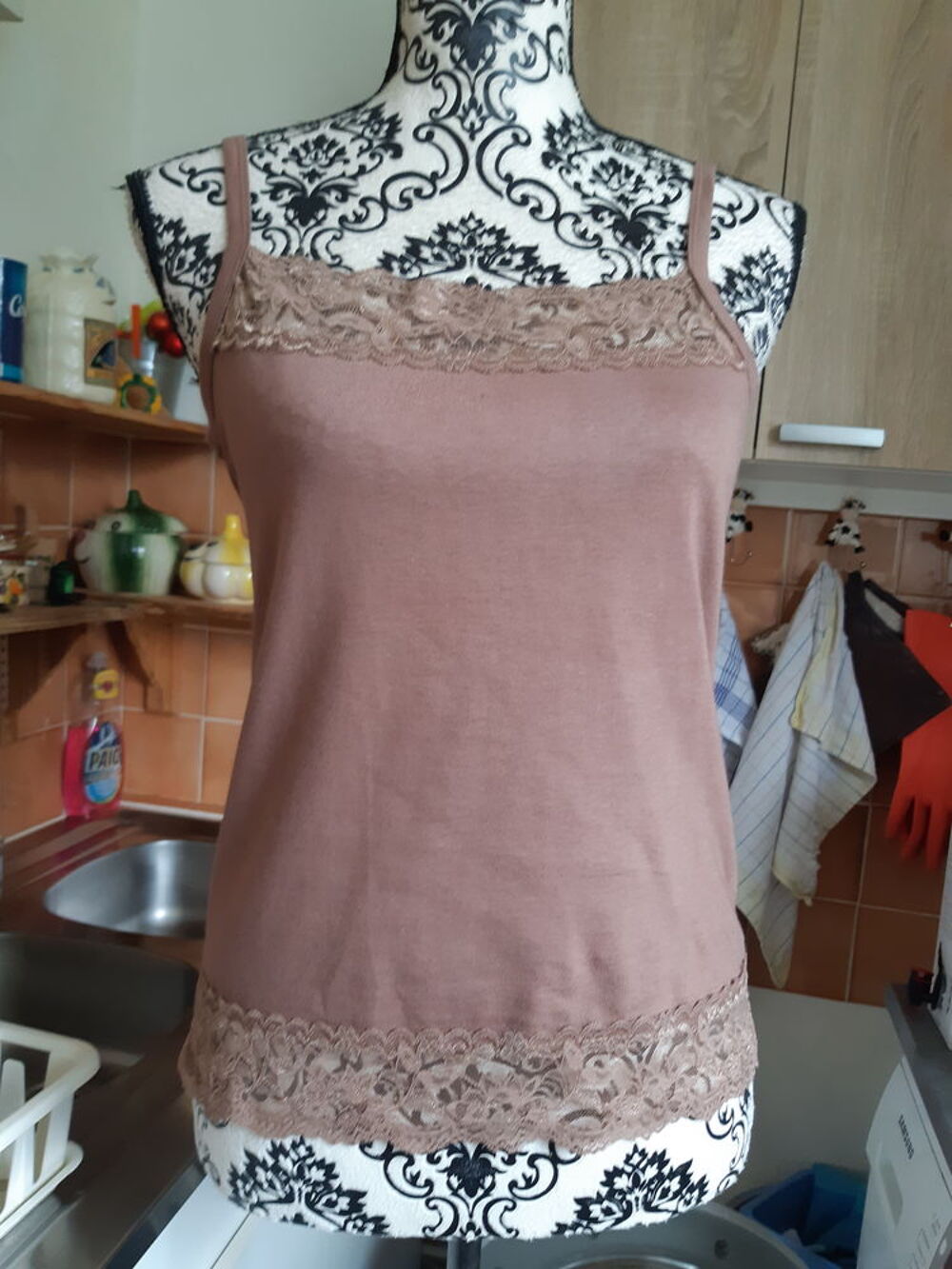  top dentelles marron NEUF JENNYFER TAILLE M
Vêtements
