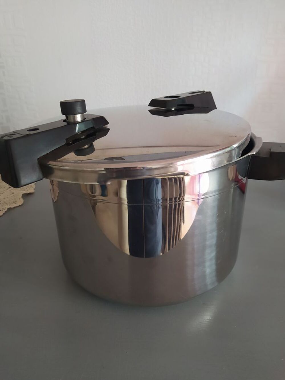 Cuit vapeur inox sitram, 8L, en tr&egrave;s bon &eacute;tat Cuisine