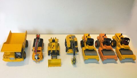 engins de chantier MAJORETTE (7� l'un)
7 Mirecourt (88)