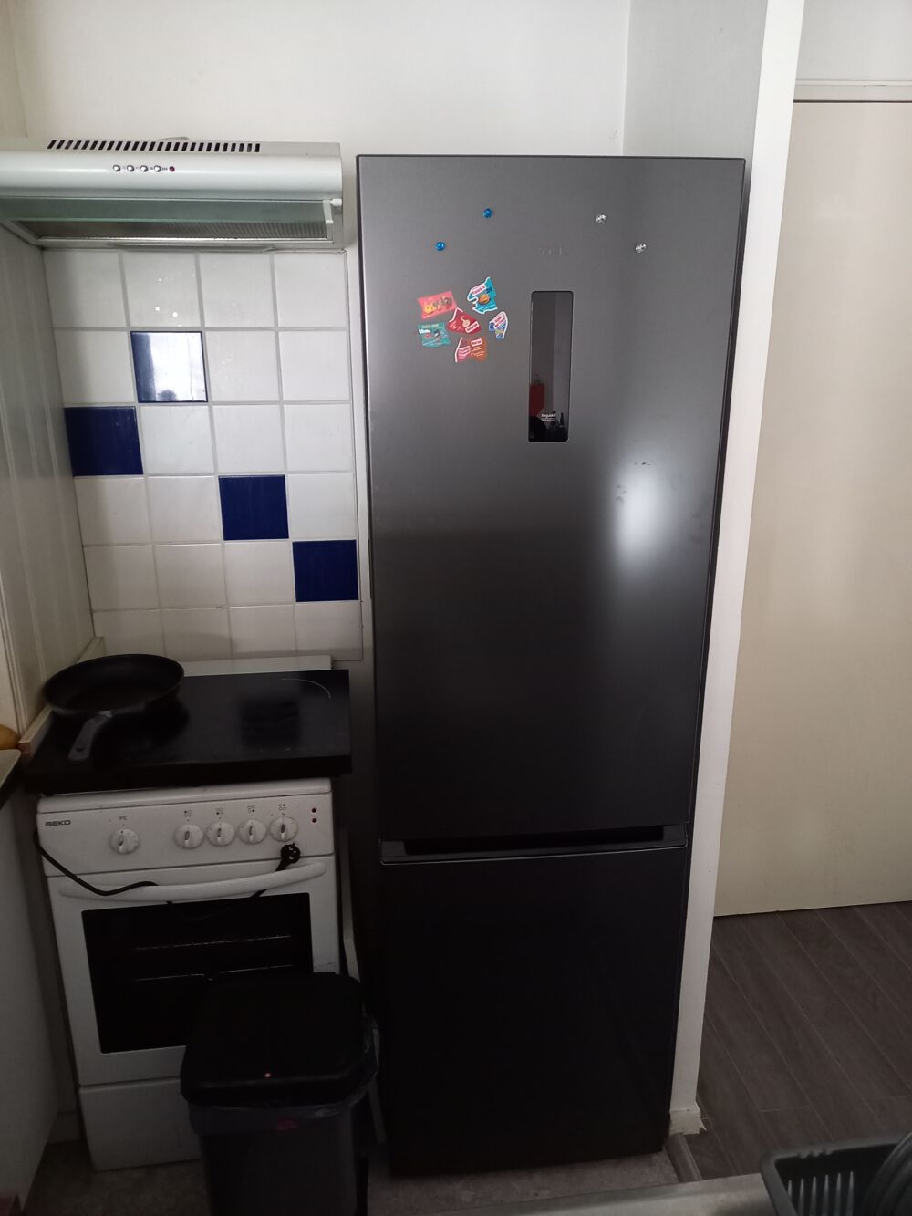 R&eacute;grig&eacute;rateur TCL (r&eacute;frig&eacute;rateur/cong&eacute;lateur) Electroménager
