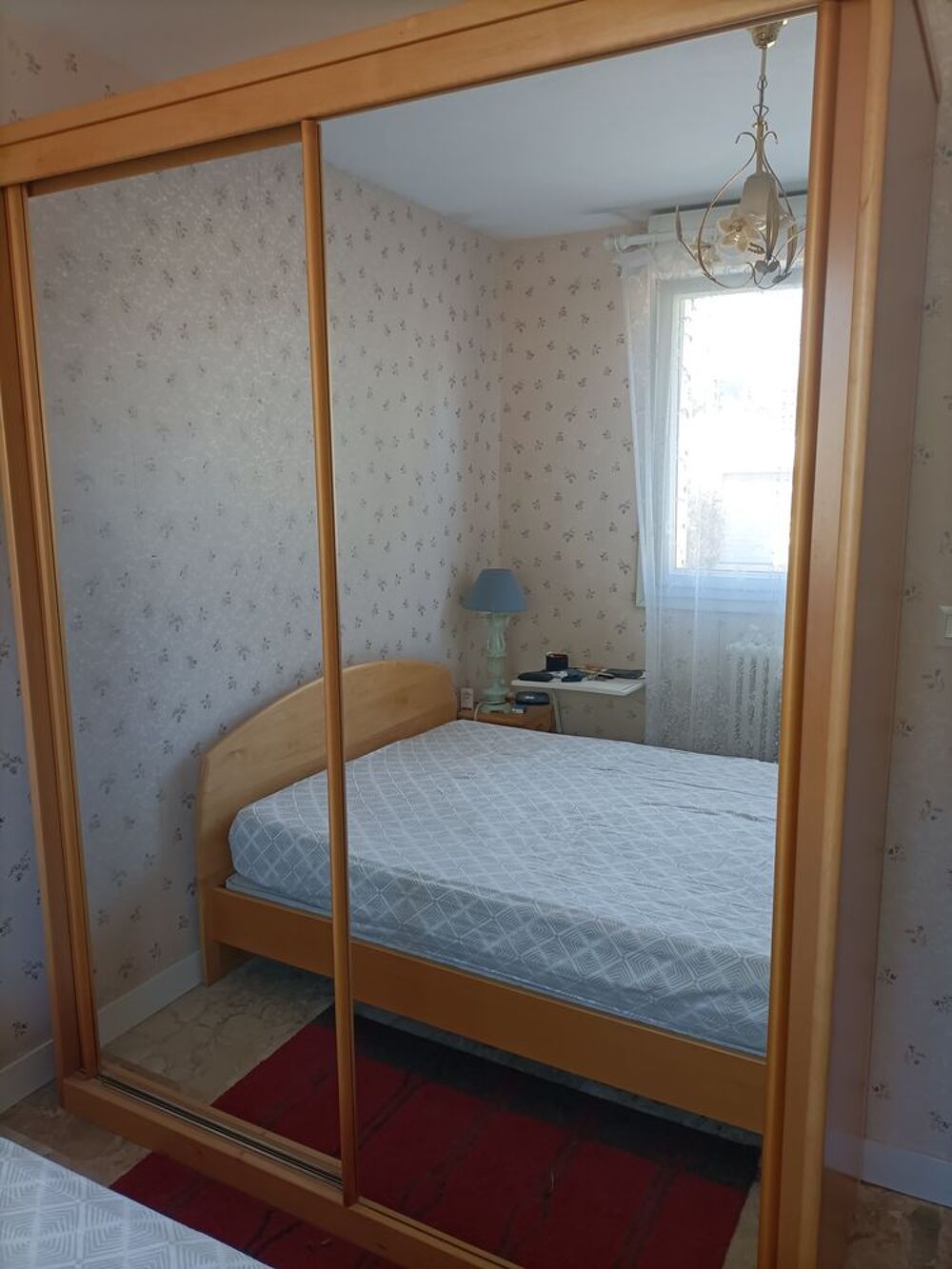 chambre &agrave; coucher compl&egrave;te en orme vendue cause succession Meubles