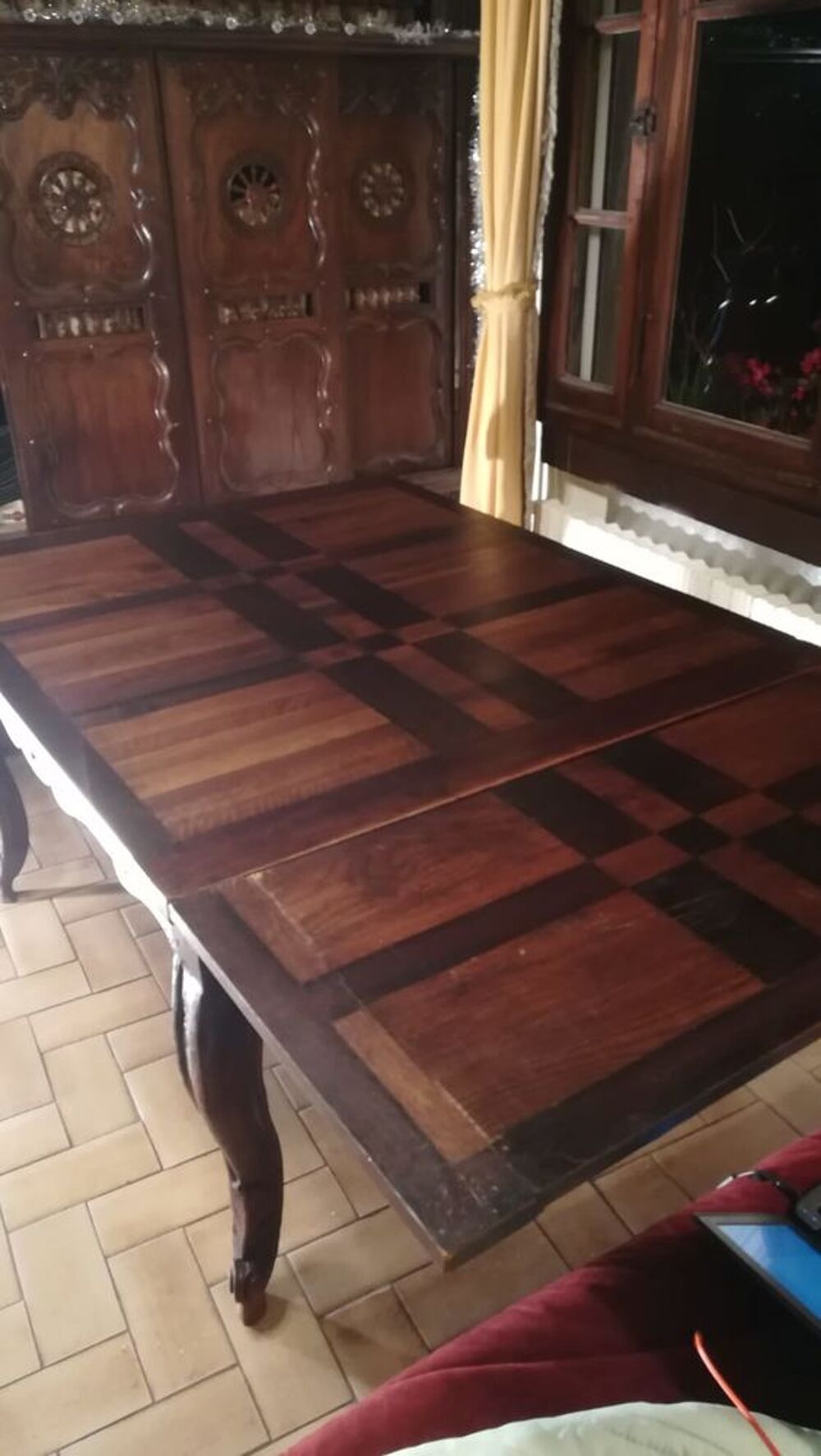 Belle table de salle &agrave; manger Meubles