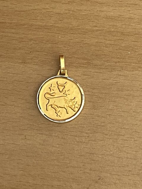 Mdaille pendentif Taureau plaqu or ronde 1.5 cm
Signe Zodi 16 Saint-Prix (95)