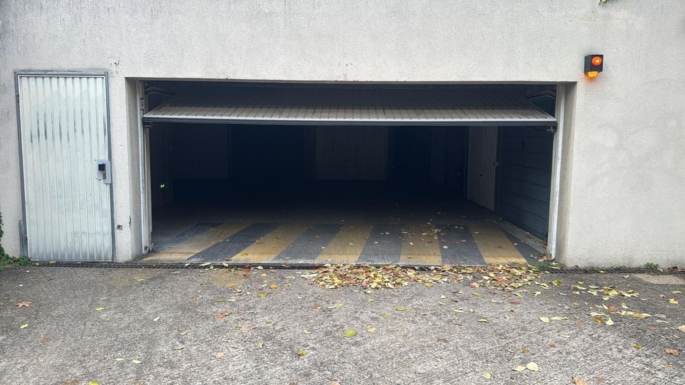 Location Parking/Garage Garage/Box sécurisé Villeurbanne Charpennes / Charmettes Villeurbanne