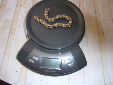COLLIER EN  OR MASSIF 18 CARRATS  35  g SUCCESSION  2100 eur Lamorlaye (60)