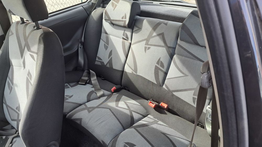 Punto PUNTO 1.3 MULTIJET 16V - 70 CLASS 2004 occasion 01630 Saint-Genis-Pouilly