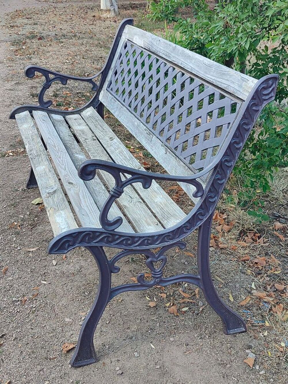 Ancien banc de jardin Jardin