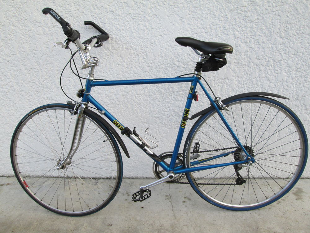 ex v&eacute;lo de course Gitane V�los