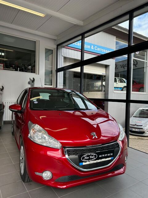 Peugeot 208 1.2 PureTech 82ch BVM5 Active (4 CV) 2014 occasion Vals-les-Bains 07600