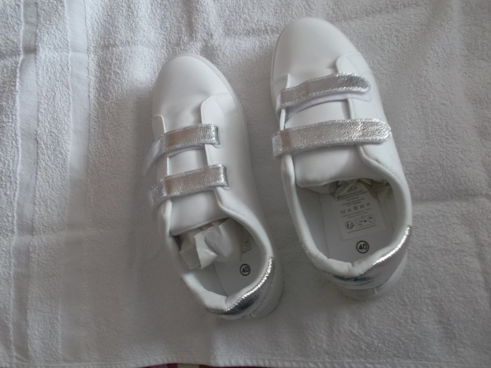 lot de v&ecirc;tements et de chaussures femme Vêtements