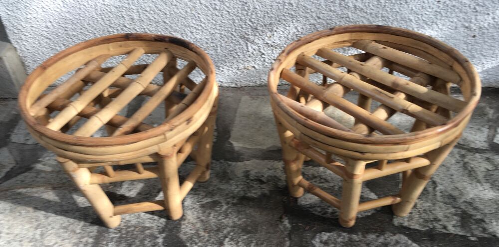Lot de 2 Tabourets en rotin. Meubles
